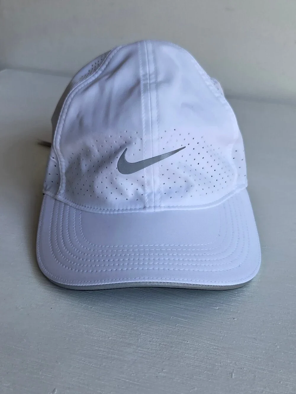 Nike Dri-Fit Featherlight Ball Cap